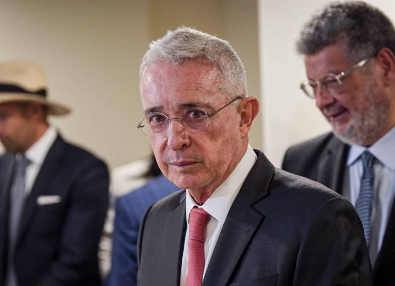 Alvaro Uribe Velez fue nombrado mejor presidente de la historia en Colombia -