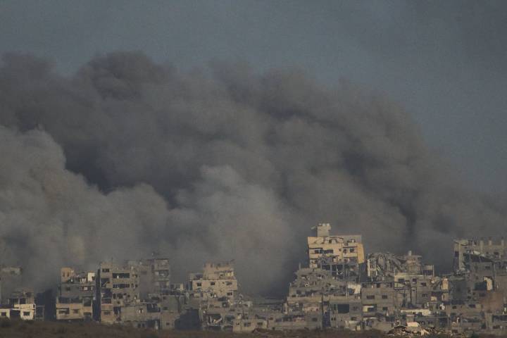 Última hora del conflicto en Oriente Próximo, en directo | Israel mantiene los ataques en Gaza pese a las negociaciones, con al menos 10 muertos esta noche