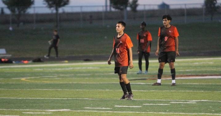 Coyotes eliminated from state playoff contention, fall 1