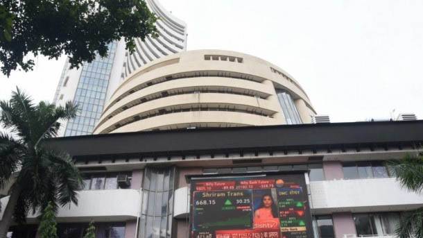 Stock markets fall for 2nd day on weak global trends, fresh foreign fund outflows