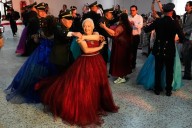 Fiesta de XV años a los 70: abuelas colombianas cumplen el sueño de su juventud