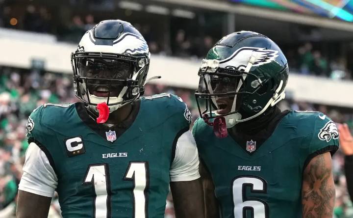 Eagles star DeVonta Smith breaks silence on AJ Brown’s online outburst