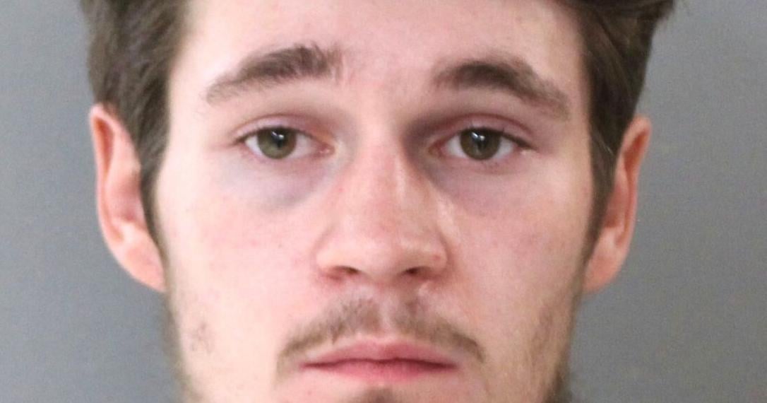 Police: Man mailed sexually explicit photos to CSI employees