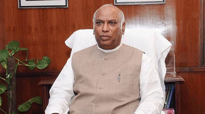Congress President Mallikarjun Kharge hospitalised for pacemaker implant, says son Priyank