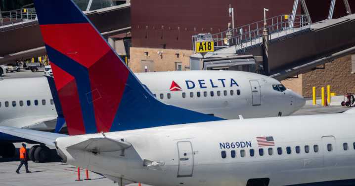 Woman arrested for sexual battery, assault on flight out of Salt Lake City