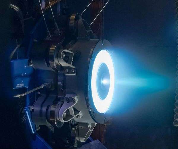 New electric propulsion technology to support European VLEO communications mission