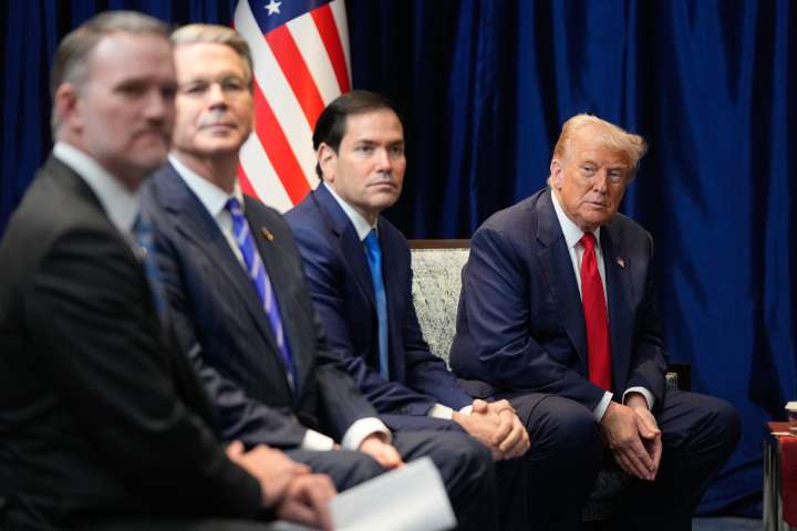 Trump inks trade deals on Asia trip with US