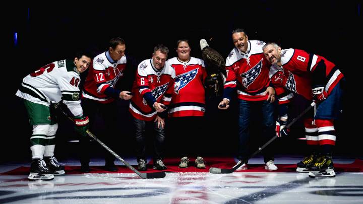Capitals bring out American bald eagle to celebrate 'screaming eagle' jersey