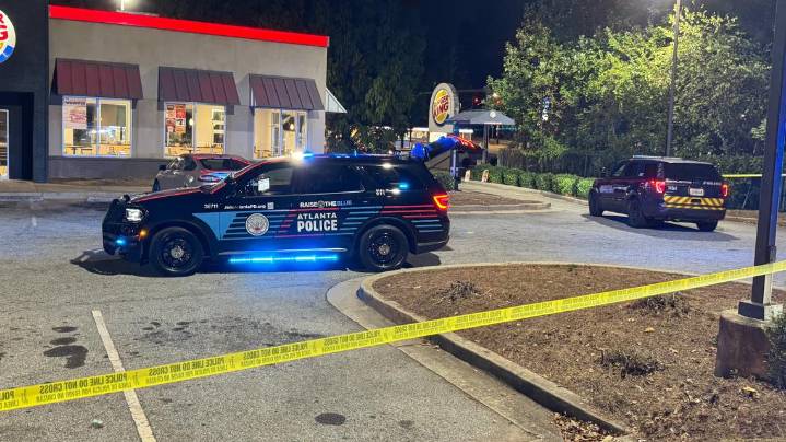 Atlanta Police investigating shooting near Burger King on Moreland Ave.