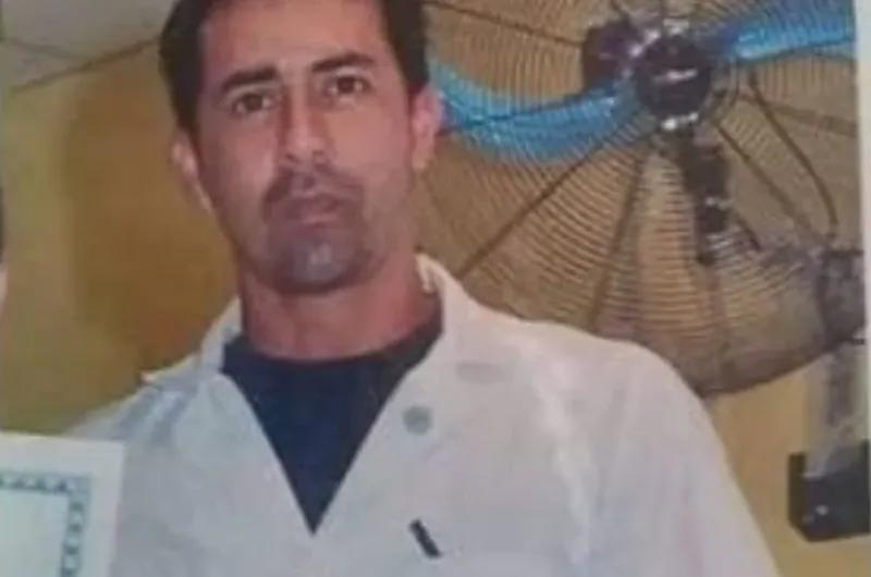 ¡Alerta a nivel nacional! Docente fue condenado a 13 años por abuso a alumnos y se dio a la fuga