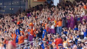 A punter’s TD pass, 7 fourth-down attempts: Welcome to a weird Boise State game
