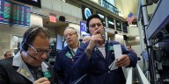 Wall Street bate récords luego de que los datos de inflación en EEUU alentaran las apuestas para una baja de las tasas