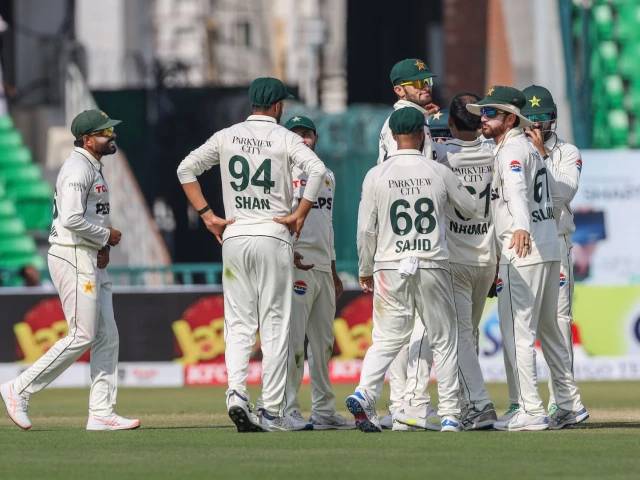 Noman derails South Africa to 216-6 in first Pakistan Test