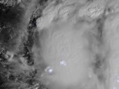 Tormenta 'Melissa' se convierte en huracán y azota el Caribe