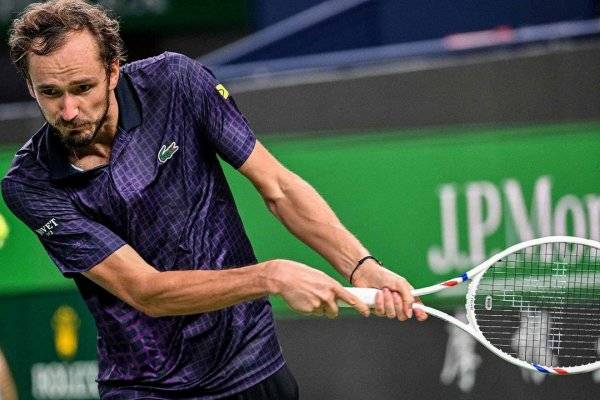 Medvedev le ganó a de Miñaur y se metió en las semifinales del Masters 1000 de Shanghái