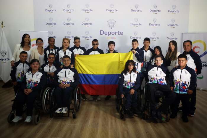 La delegación colombiana ya recibió la bandera para los Juegos Parapanamericanos Juveniles Chile 2025