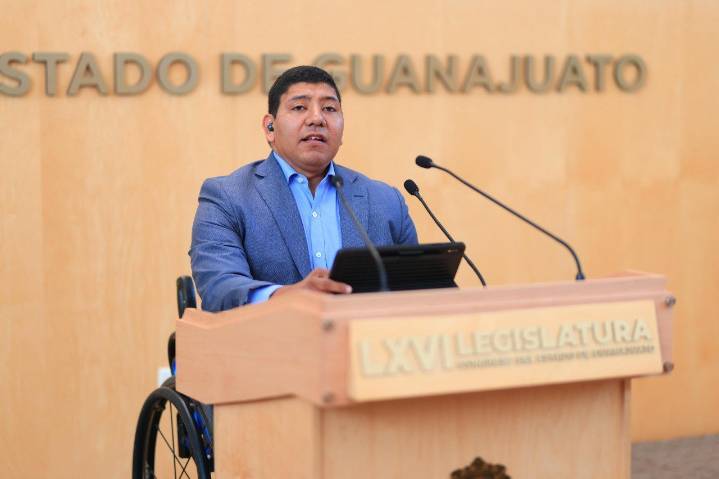 Aprueban reforma para fortalecer el servicio profesional en Guanajuato