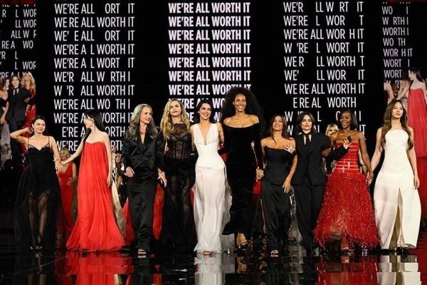 Desfile de L'Oréal Paris ilumina la Ciudad de México y París