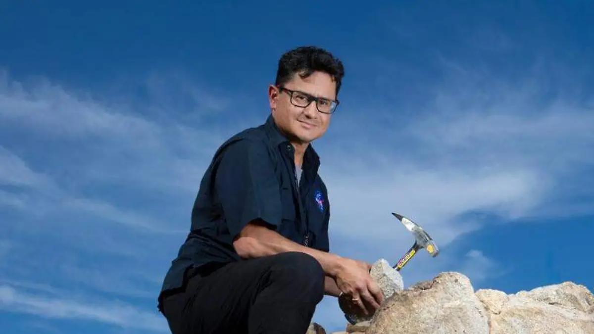 NASA contará con mapa lunar de alta precisión gracias a profesor investigador de UTEP
