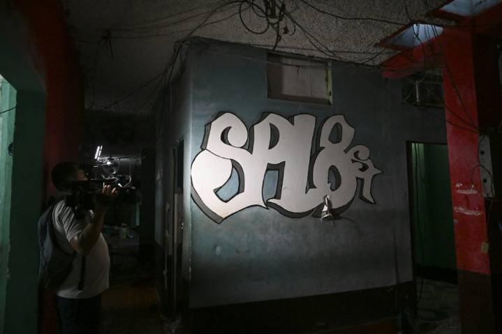 El gobierno de Guatemala presenta una ley antipandillas y una cárcel de máxima seguridad