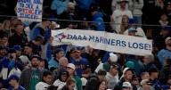 Canadians set aside contempt for tariffs and Trump rhetoric for the love of the Toronto Blue Jays