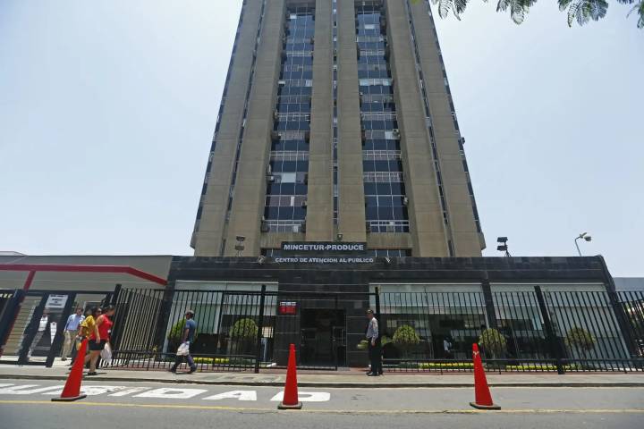 Ministra Mera se reúne con representantes de principales gremios empresariales del país