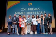El XXII ‘Premio Mujer Empresaria de Benalmádena’ galardona a Ana Isabel García Ufano y Viajes Arroyotour