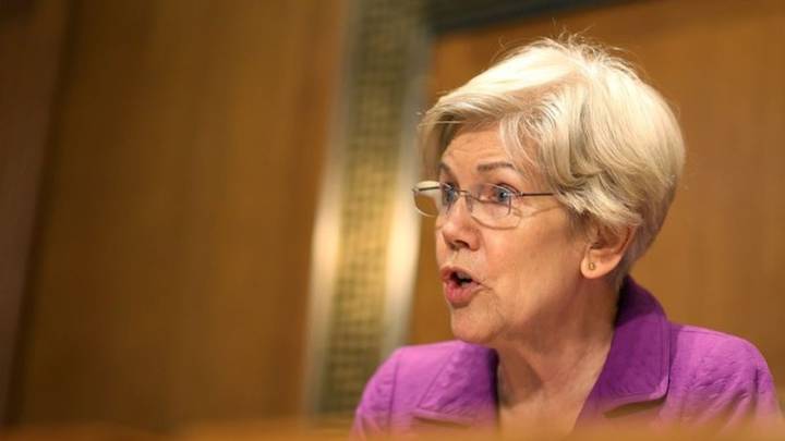 Legisladores demócratas no quieren que Trump "salve" financieramente a su "amigo" Milei
