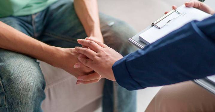 Tres de cada diez personas en España dicen tener un estado de bienestar emocional "negativo"