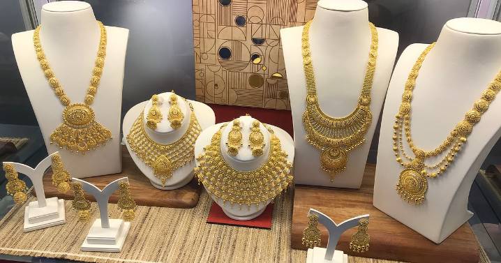 Gold Price At Rs 1,21,000 Levels After Fed Rate Cut — Check Rates In Delhi, Mumbai And Other Cities