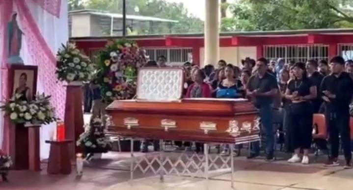 Asesinan a maestra en Oaxaca; culpable sería alumno por ‘una calificación’ dice Fiscalía