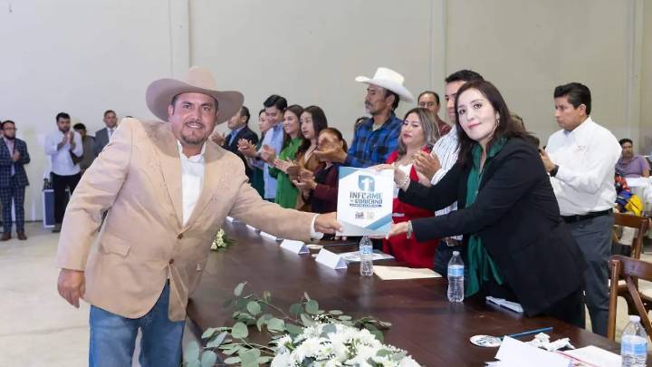 Gerónimo García Ruiz rindió su primer informe de gobierno en Vanegas
