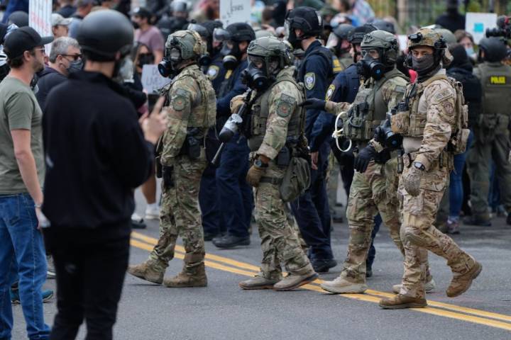 Democratic governors vow court fight after Trump sends California National Guard members to Oregon