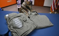 Entregan nuevos uniformes a paramédicos tácticos