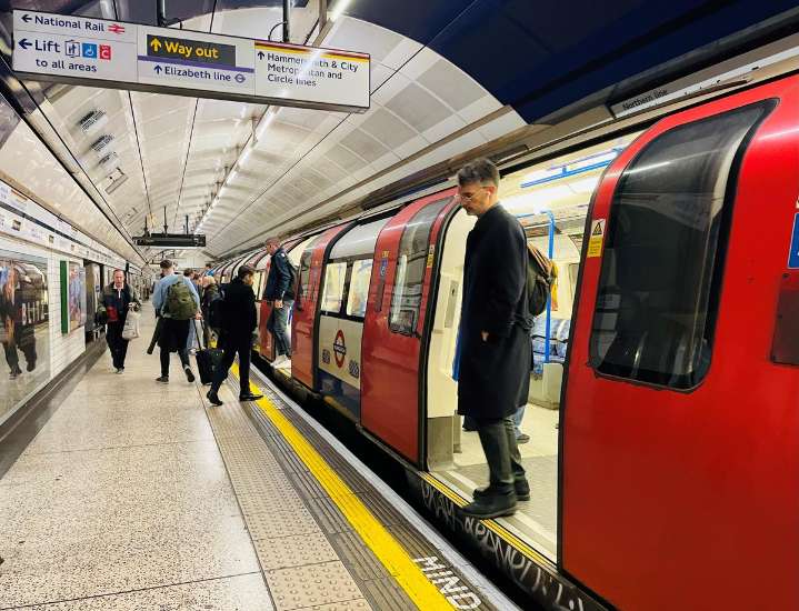 London travel news LIVE: Northern Line hit with severe delays