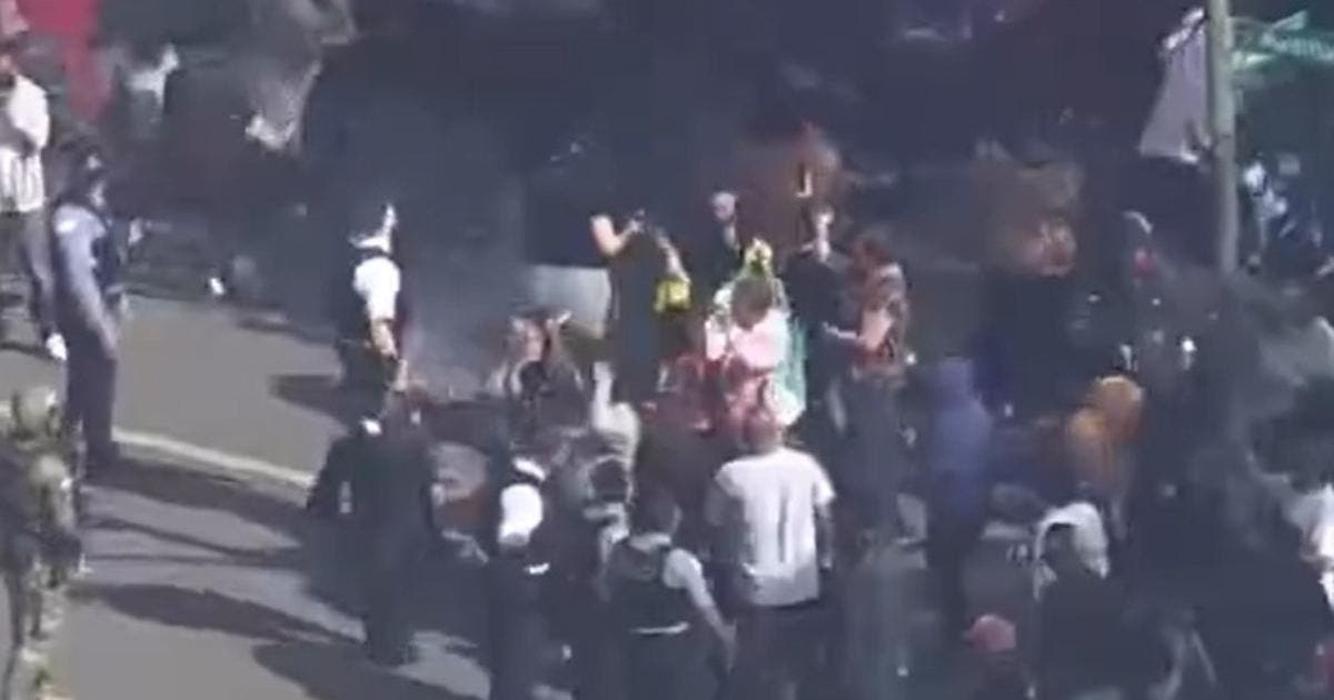 Llegan redadas de ICE a barrios mexicanos de Chicago en medio del repudio del arzobispo
