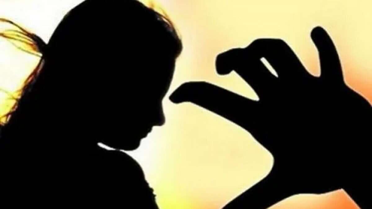 35-year-old woman raped, robbed at knife point on train in AP