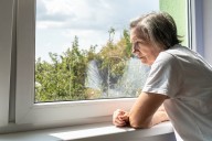Dear Annie: Aging woman feels adrift as friends disappear, husband nears death