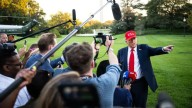 Donald Trump confirma otro ataque a barco con drogas en el Caribe y sugiere operativos en tierra