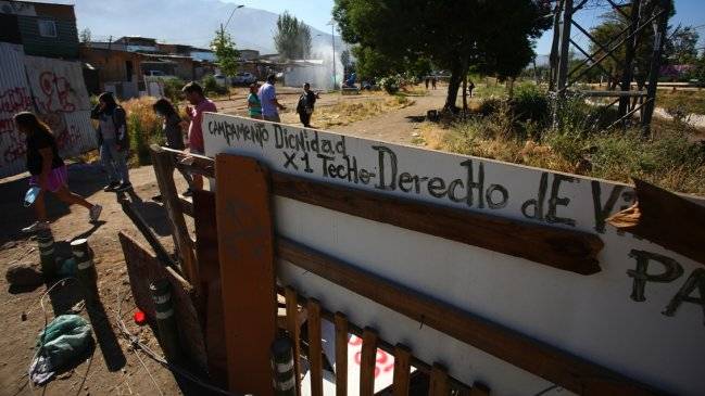 Tensión en La Florida por inminente desalojo de la "Toma Dignidad"