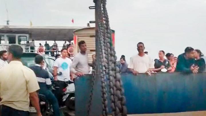 Panic on Saphale-Virar Ro-Ro ferry after mid