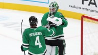 Oettinger makes 24 saves, Stars shut out Capitals