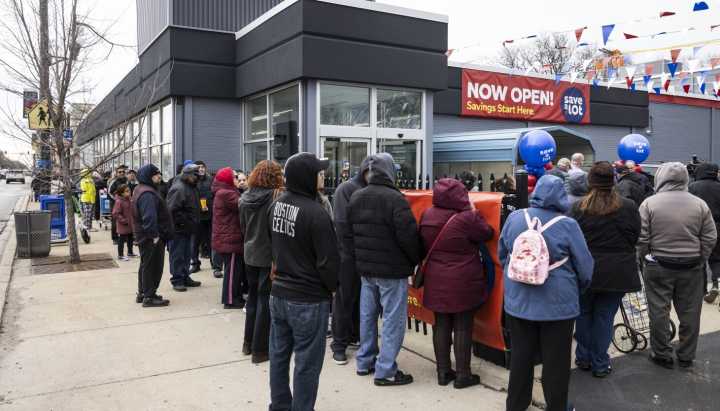 Save A Lot operators meet city's $26 million deal but not without penalties