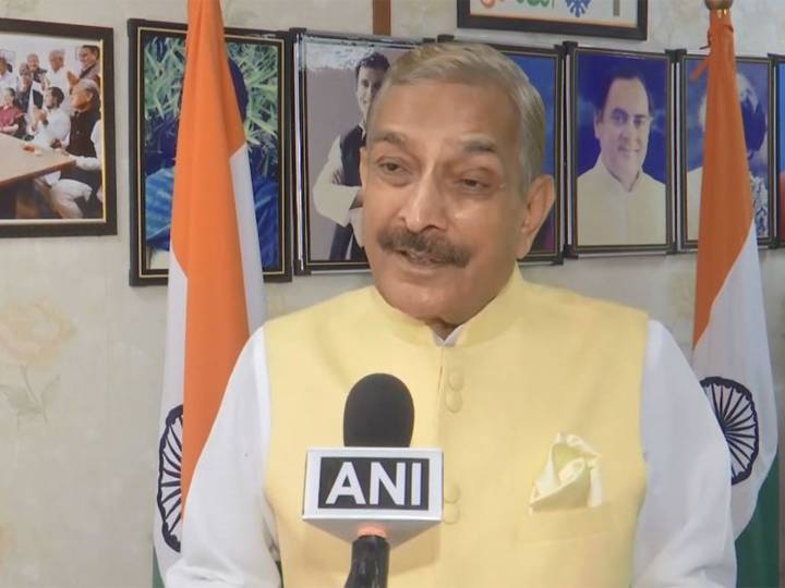 Congres MP Pramod Tiwari Hits Back at PM Modi