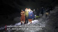 About 200 hikers await rescue as blizzard hits Mount Everest