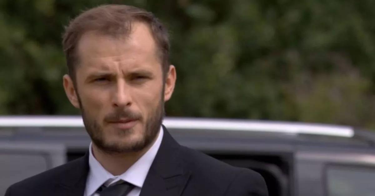 EastEnders fans urge BBC bosses to make urgent 'change' as Ben and Stuart return