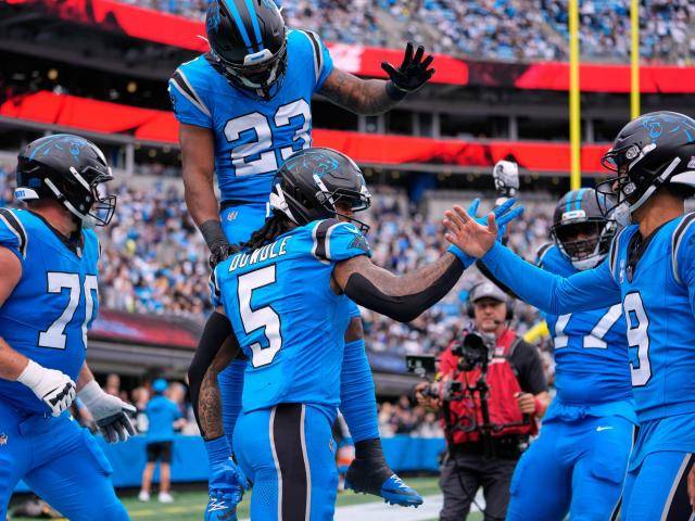 Dowdle has 239 yards from scrimmage vs. former team as Panthers beat Cowboys on FG as time expires