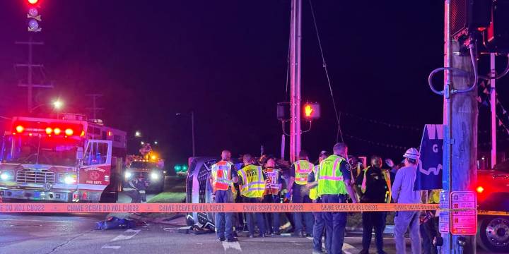 Major wreck reported on E Kings Highway in Shreveport