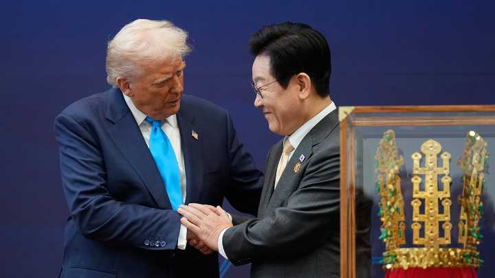 Trump arrives in South Korea for key talks ahead of APEC summit and more top headlines