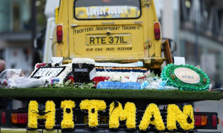 FOTOS: Multitudes y estrellas del boxeo rinden homenaje a Ricky Hatton
